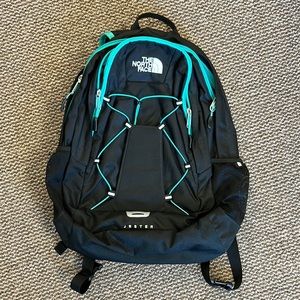 THE NORTH FACE JESTER Backpack